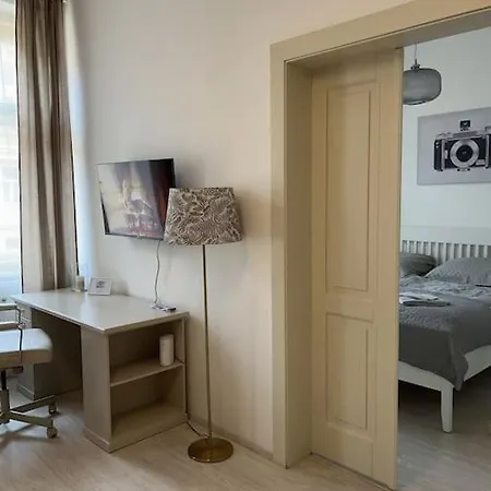 Leger Apartment *