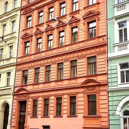 Leger * Praga
